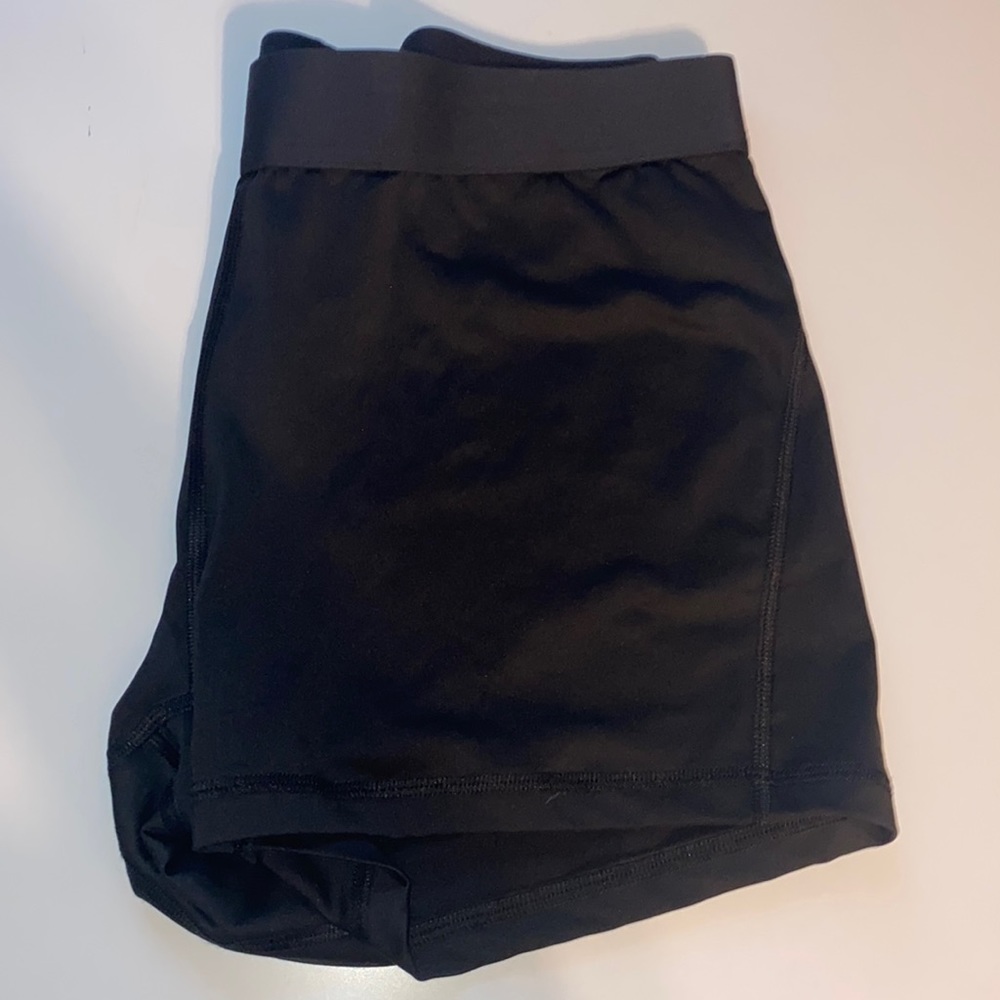 Victoria Sport athletic short - Large 2” inseam